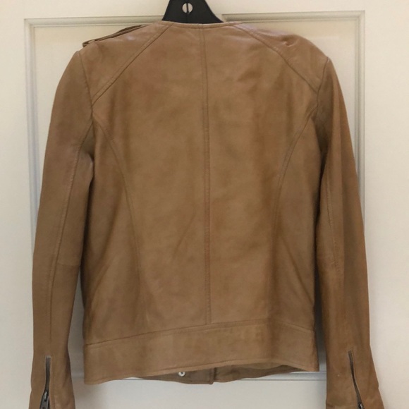 Leather jacket - Picture 3 of 6